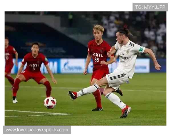 巴黎夜空帽子戏法,球场变成明星秀场