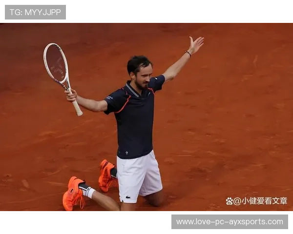 梅德韦杰夫着重提升反拍防守范围